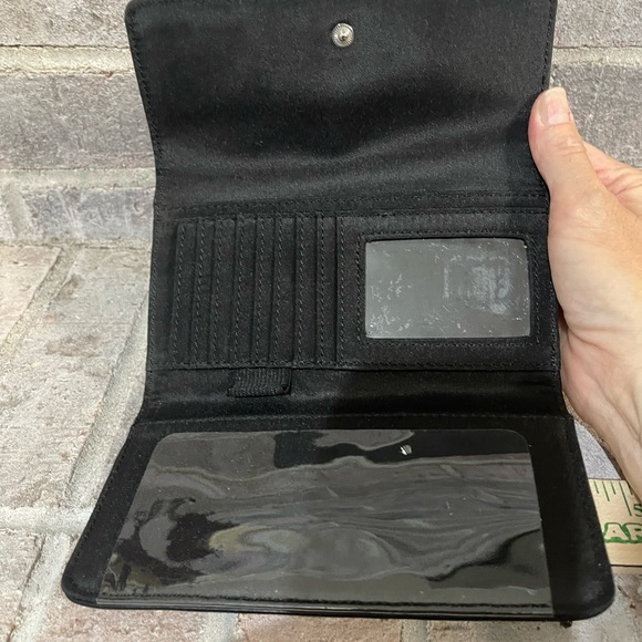 Tommy Hilfiger Black and Red Geometric Clutch - Picture 6 of 6